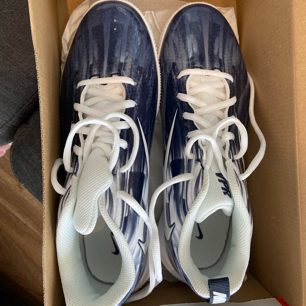 BRAND NEW Vapor Varsity Low Turf LAX Nike